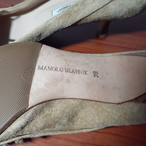 Manolo Blahnik Kitten Heels Pointed Toe Tan Suede Made in Italy 9 Shoes 39 - Picture 13 of 13